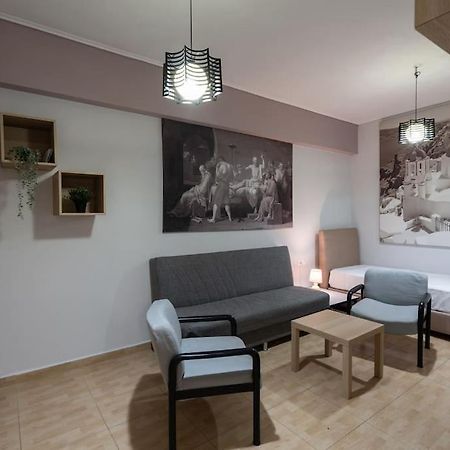 Metaxourgio 2Nd Floor Apartment Athens Luaran gambar