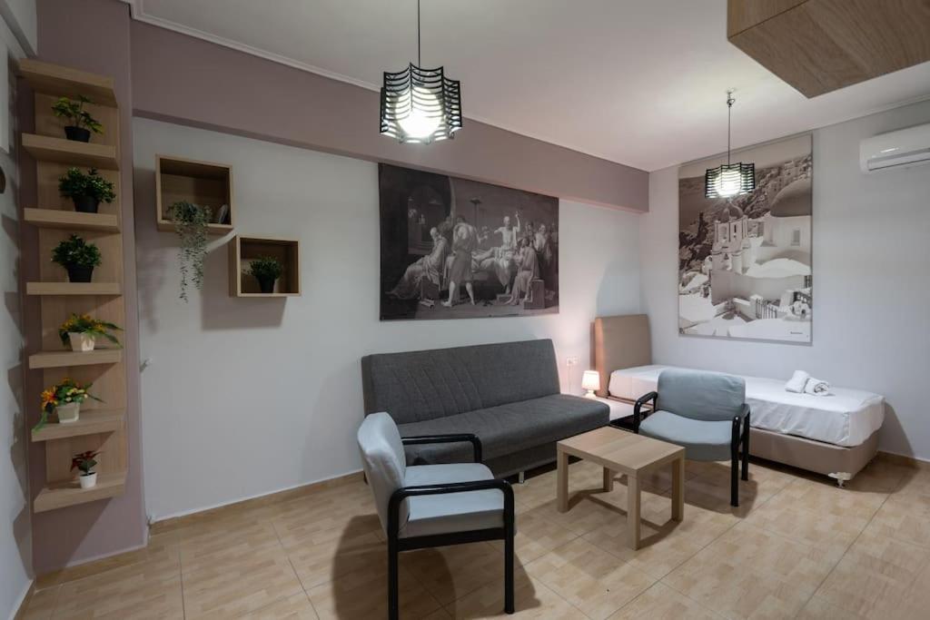 Metaxourgio 2Nd Floor Apartment Athens Luaran gambar